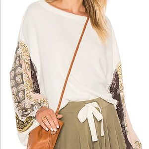 We the free blossom thermal top